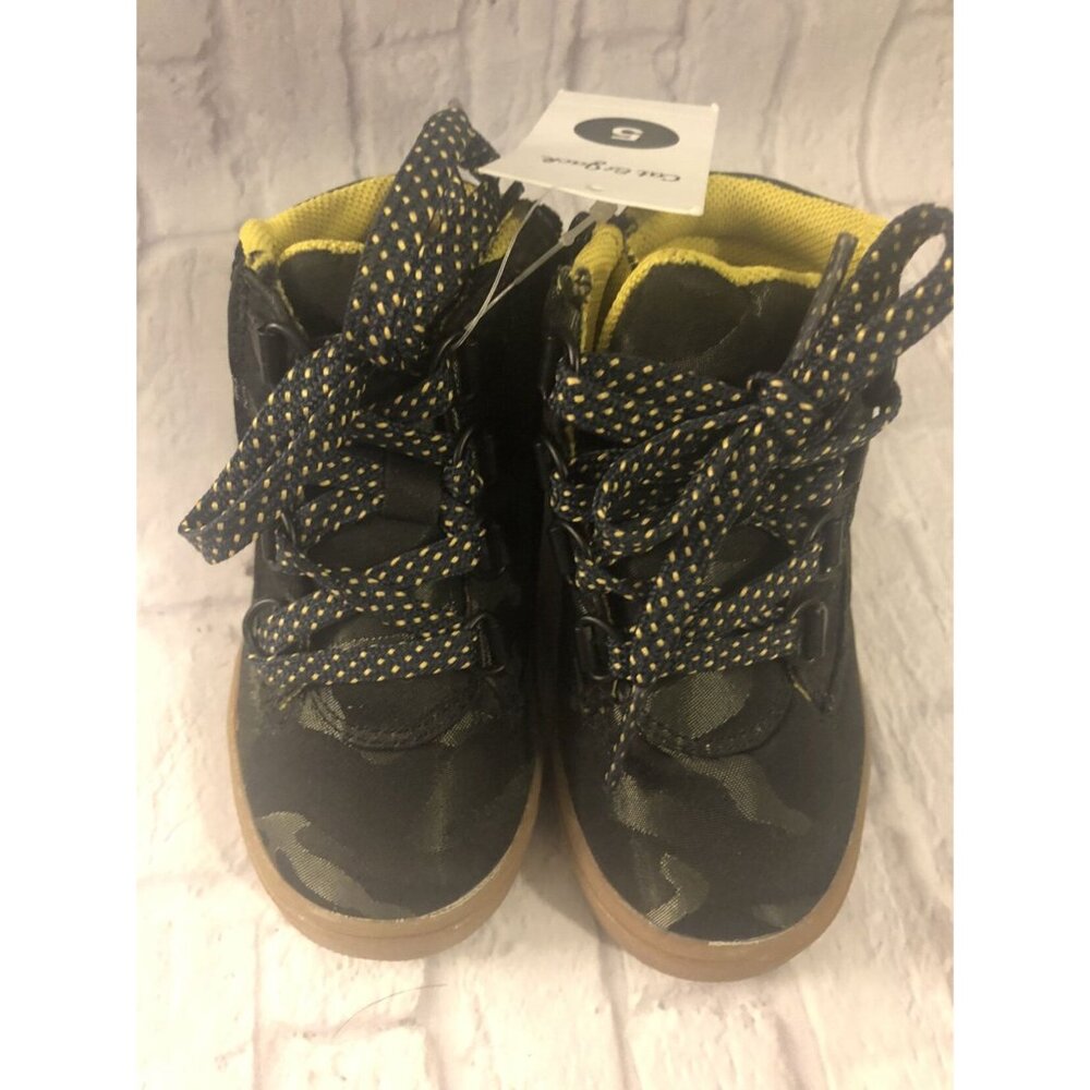 🆕Cat & Jack Size 5 Camo High Top